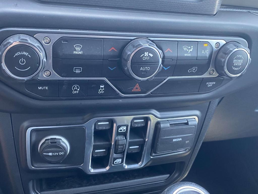 used 2021 Jeep Wrangler Unlimited car, priced at $26,605