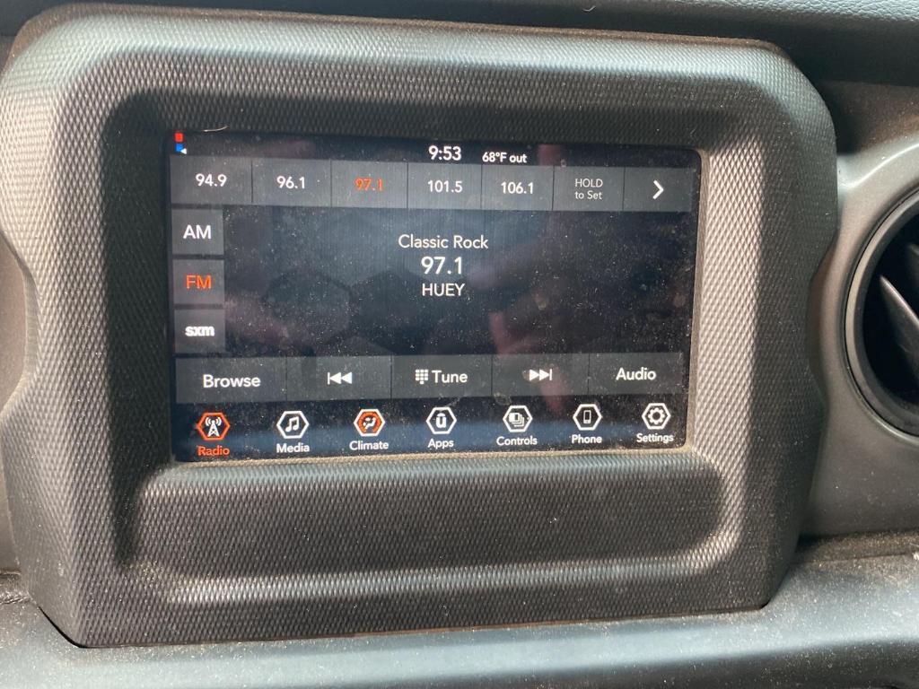 used 2022 Jeep Wrangler car, priced at $26,999