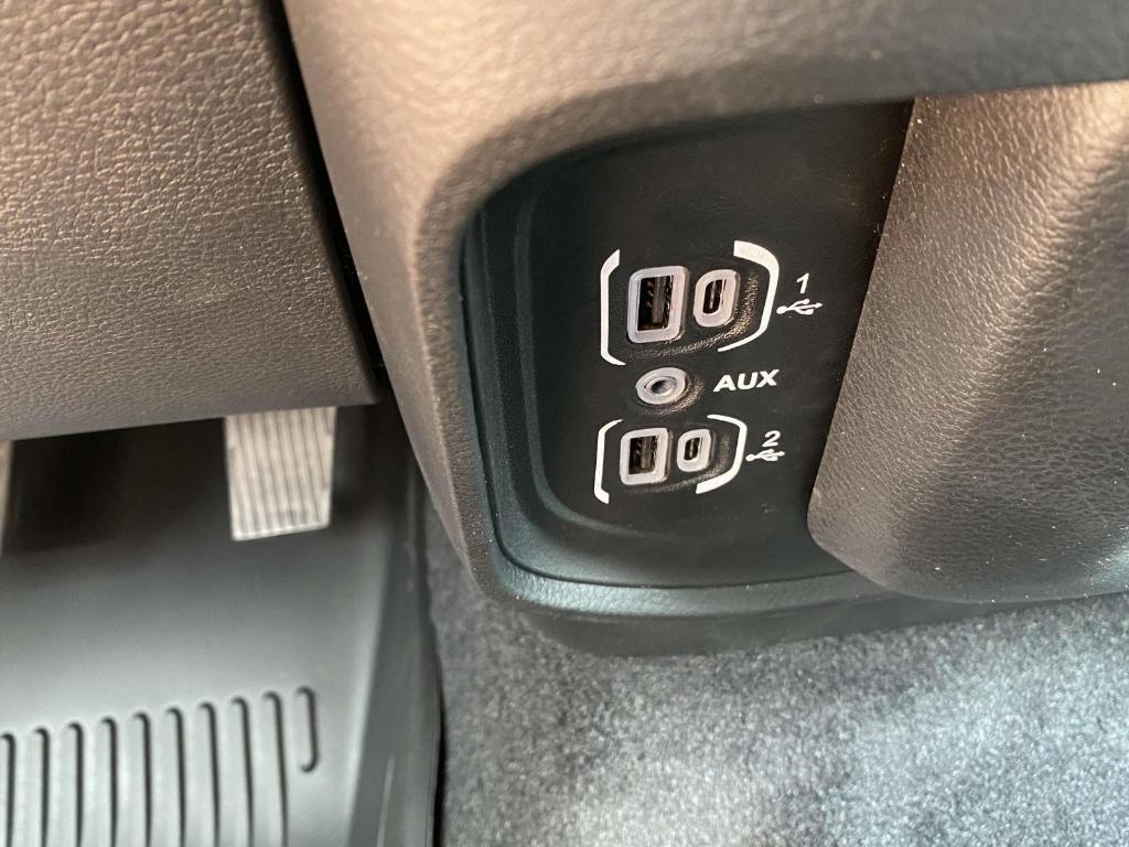 new 2025 Ram 1500 car, priced at $56,806