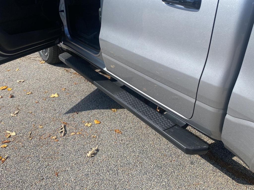 used 2025 Ram 1500 car, priced at $41,999