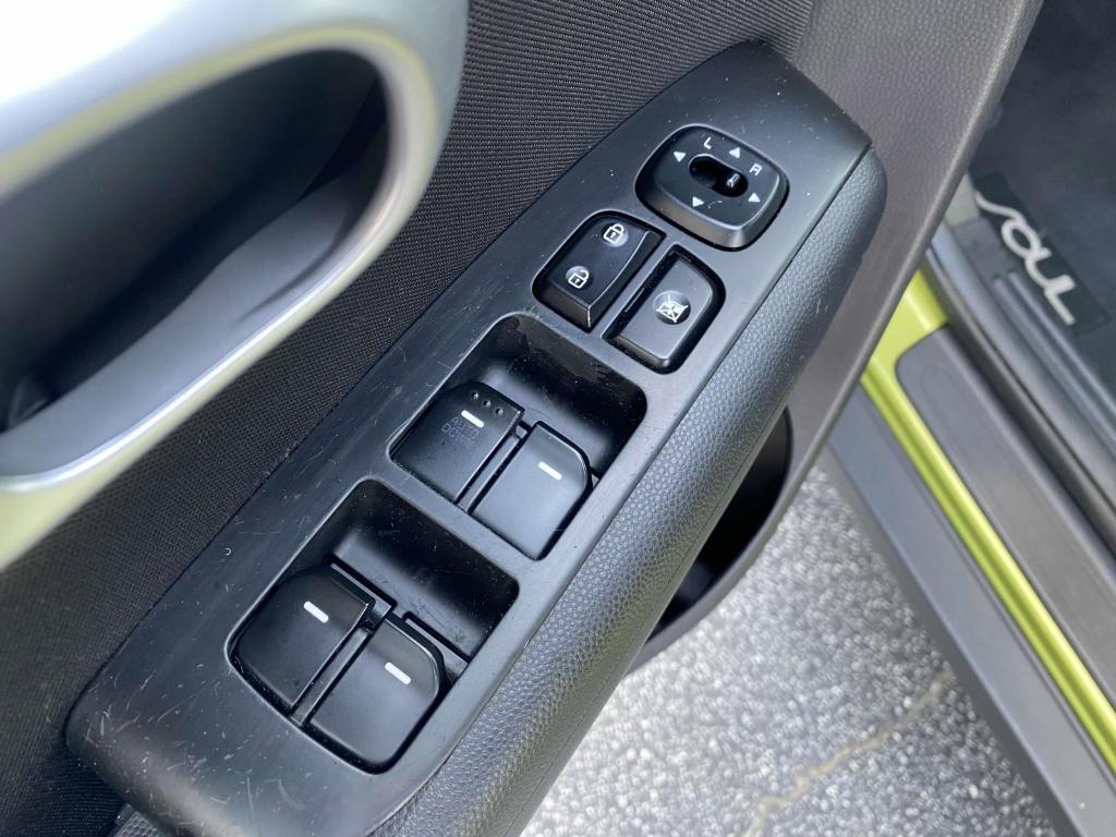 used 2015 Kia Soul car, priced at $7,700