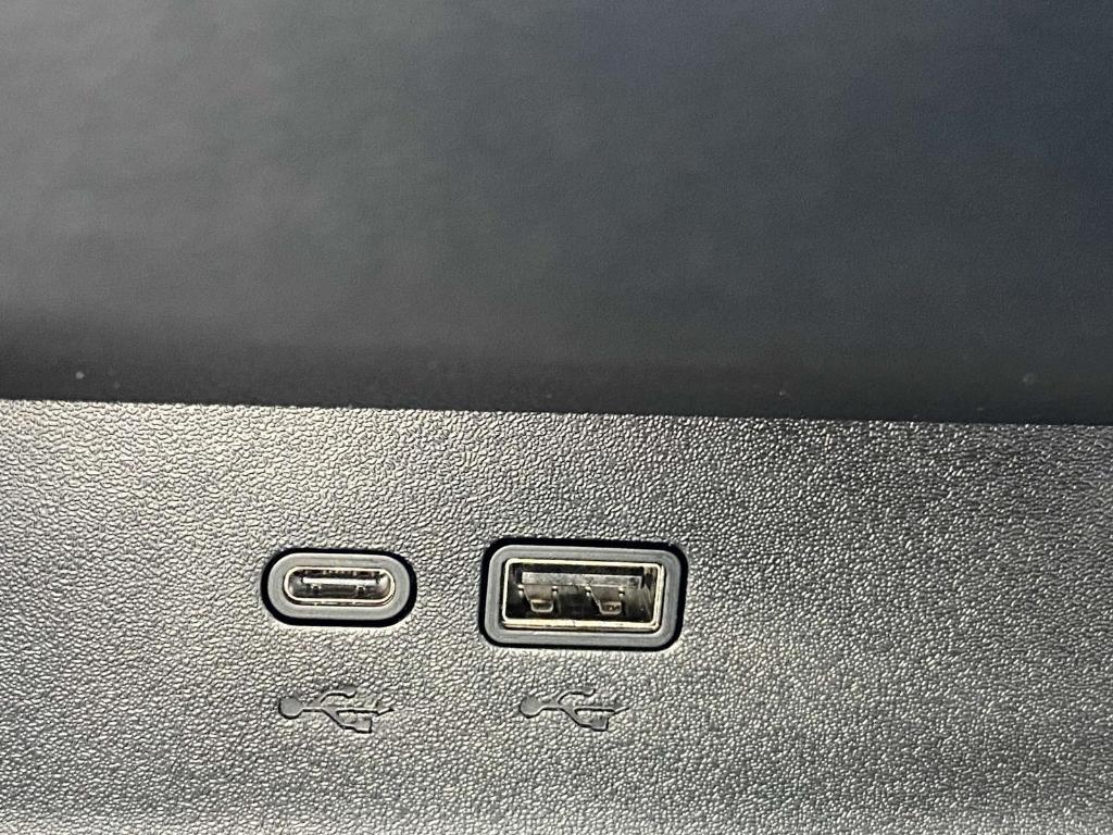 used 2025 Chevrolet Equinox car, priced at $29,500