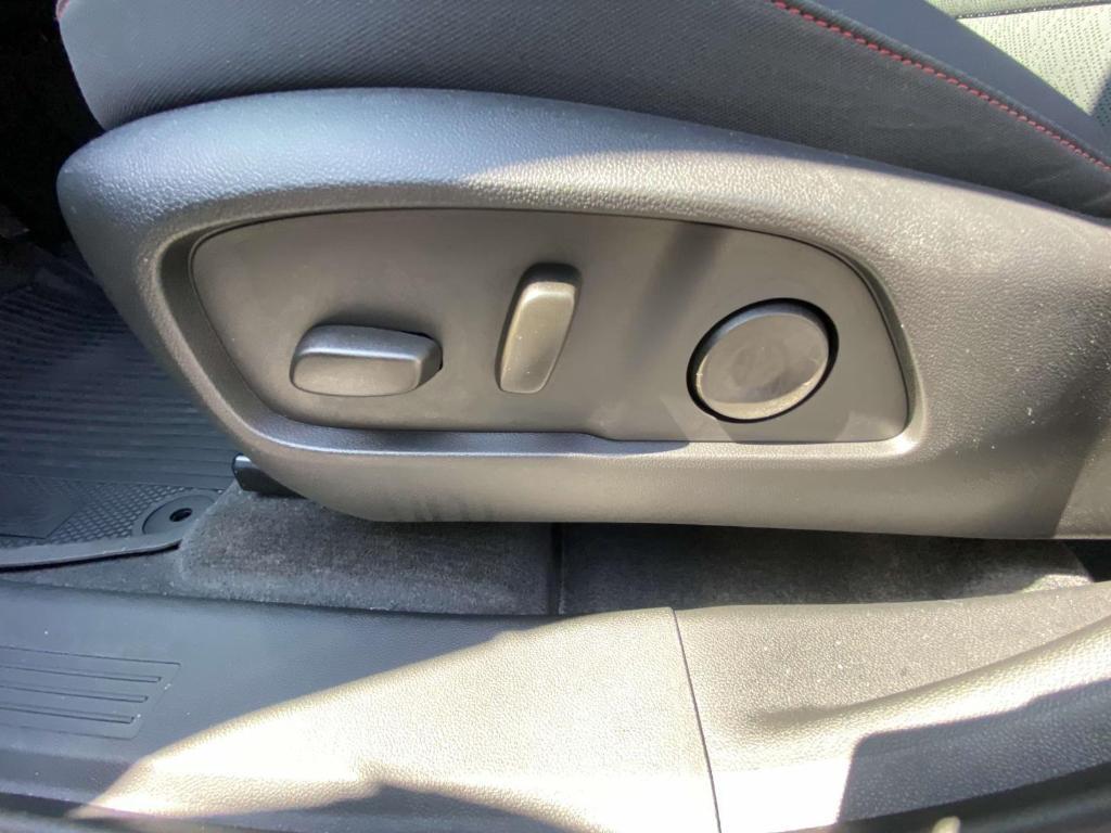 used 2025 Chevrolet Equinox car, priced at $29,500