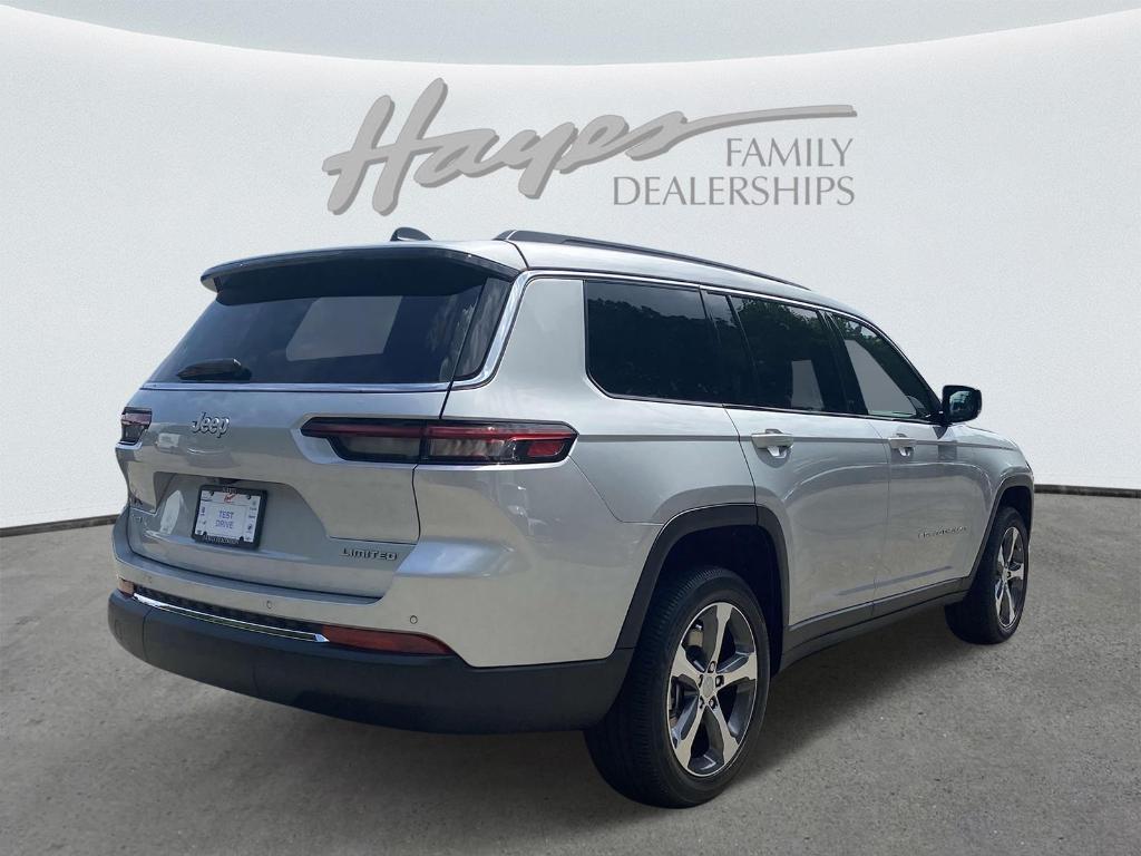 new 2024 Jeep Grand Cherokee L car, priced at $48,223