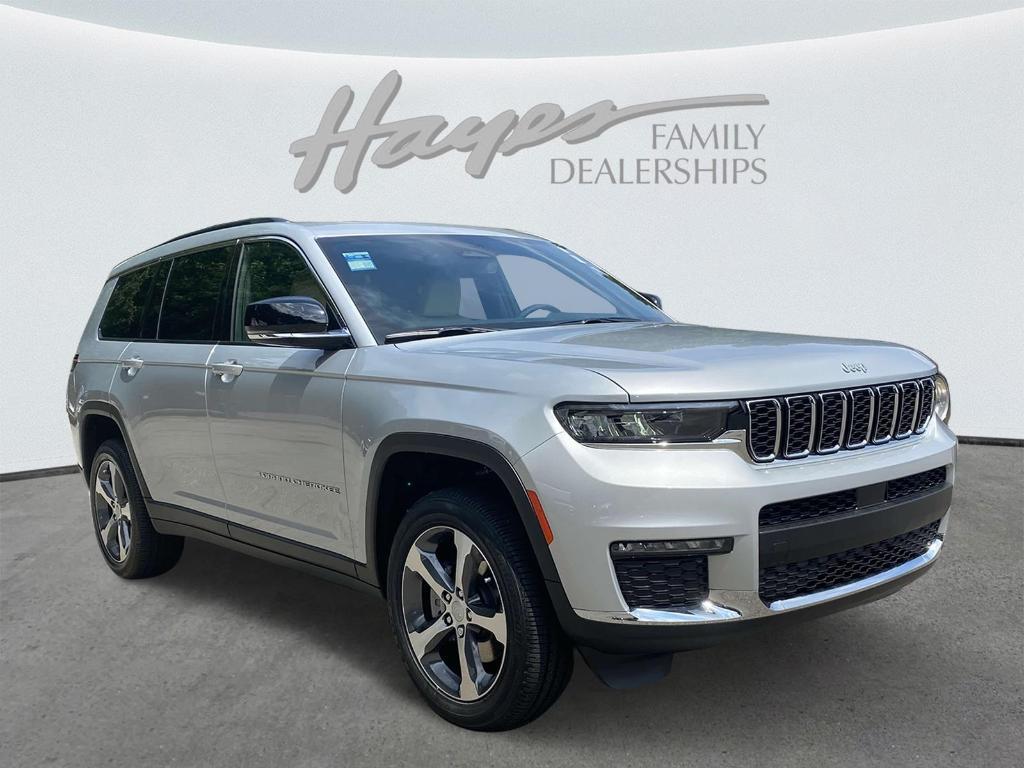 new 2024 Jeep Grand Cherokee L car, priced at $48,223