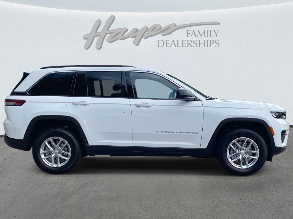 new 2025 Jeep Grand Cherokee car, priced at $35,897