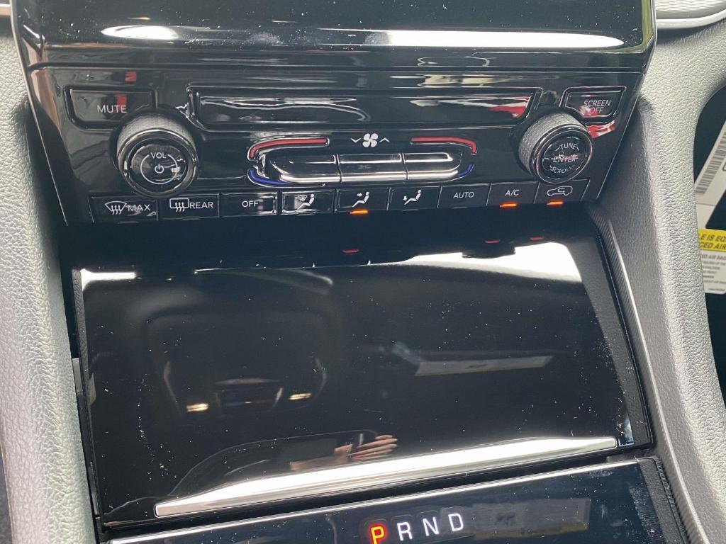 new 2025 Jeep Grand Cherokee car, priced at $35,897