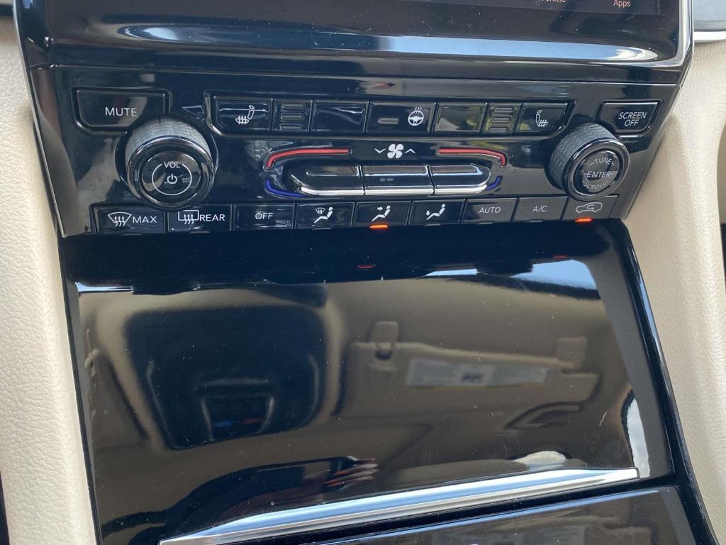 used 2022 Jeep Grand Cherokee L car, priced at $33,000