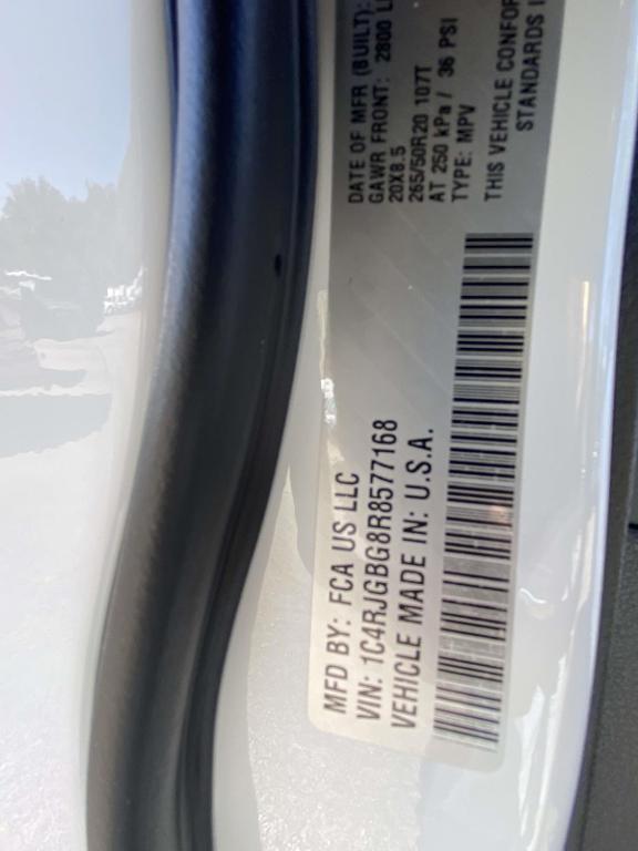 used 2024 Jeep Grand Cherokee car, priced at $37,495