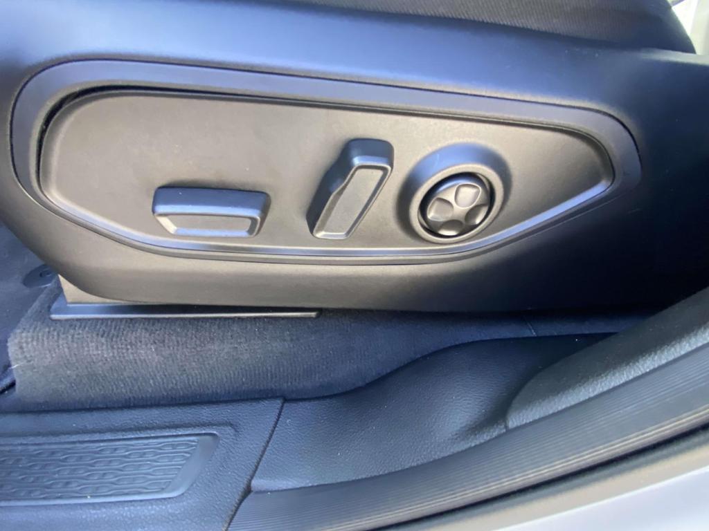 used 2024 Jeep Grand Cherokee car, priced at $37,495