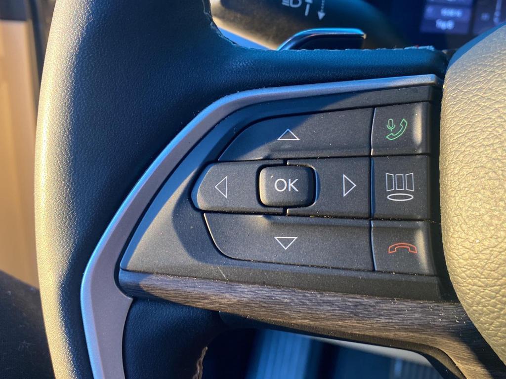 used 2023 Jeep Grand Cherokee car, priced at $31,494