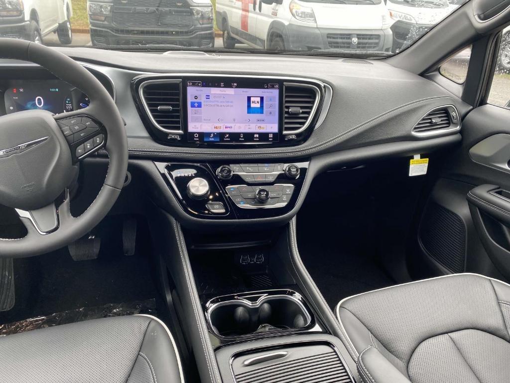 new 2025 Chrysler Pacifica Hybrid car, priced at $55,973