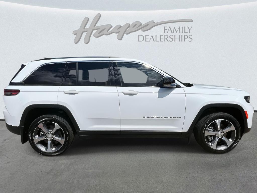 used 2022 Jeep Grand Cherokee 4xe car, priced at $28,500