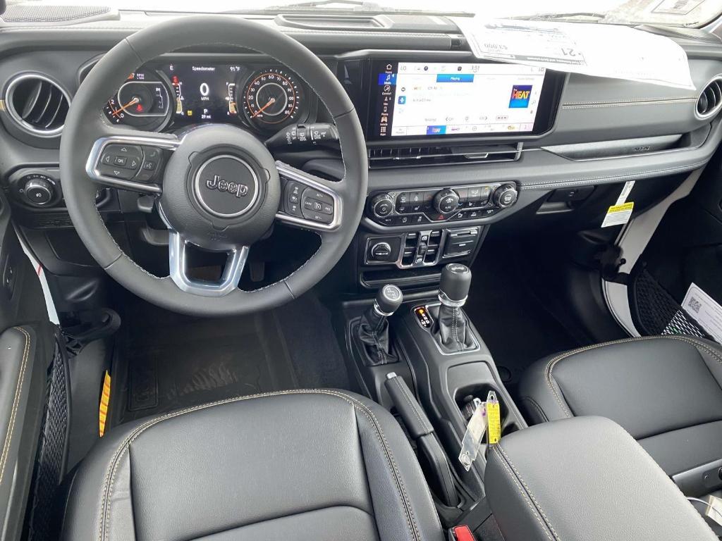 new 2025 Jeep Wrangler car, priced at $55,371