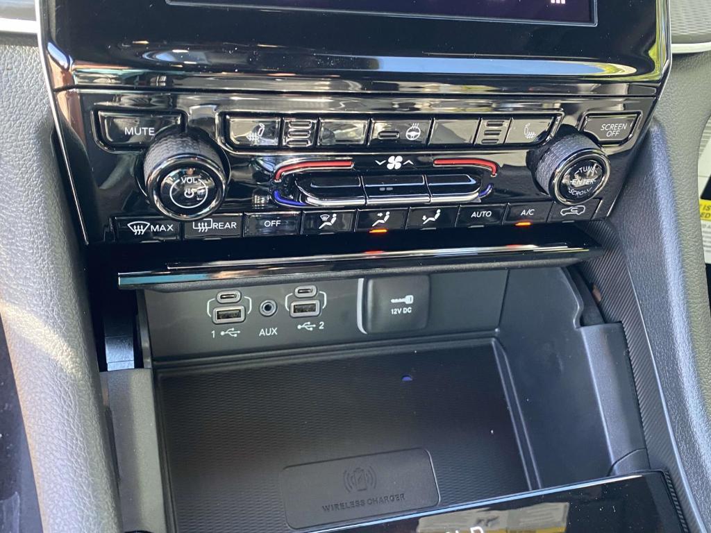 new 2025 Jeep Grand Cherokee car, priced at $41,596