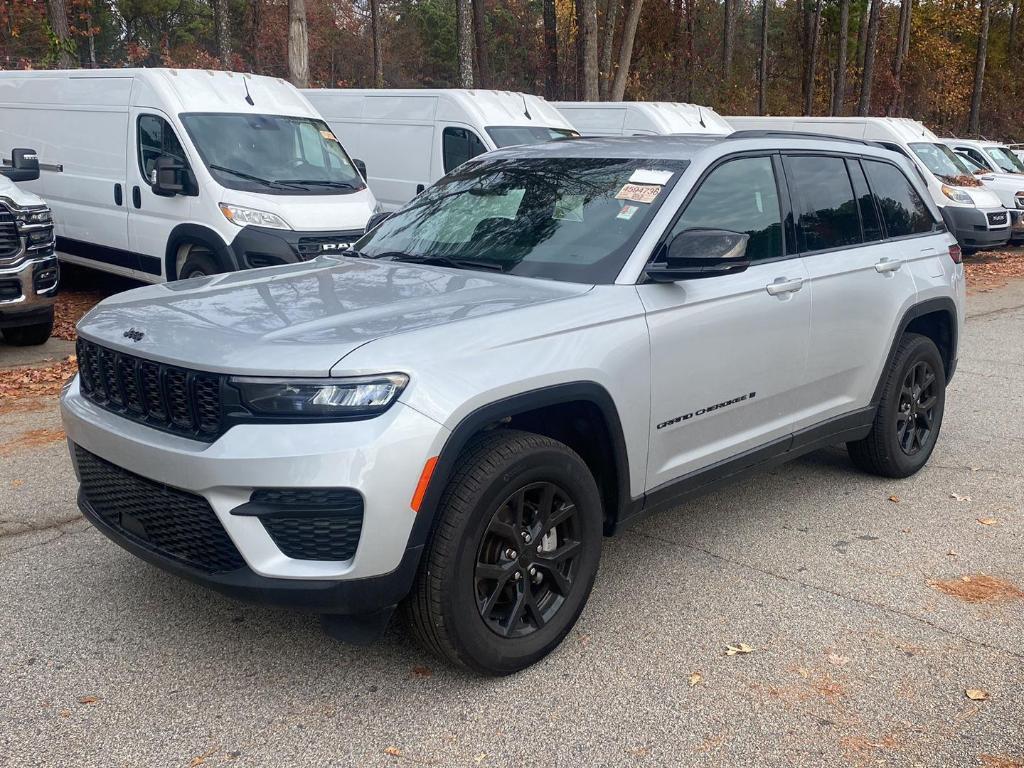 used 2024 Jeep Grand Cherokee car, priced at $30,977