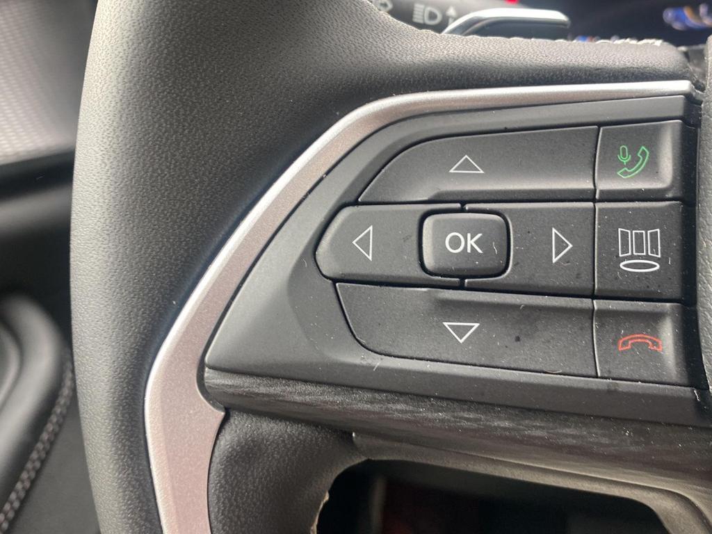 used 2024 Jeep Grand Cherokee car, priced at $30,977