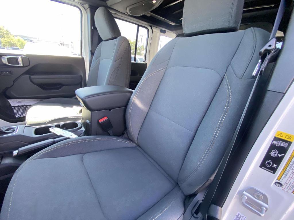 new 2025 Jeep Wrangler car, priced at $54,863