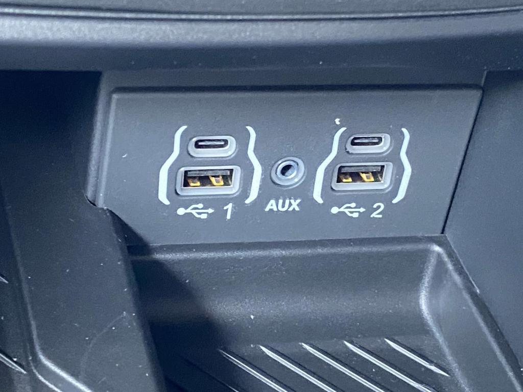 new 2025 Chrysler Pacifica car, priced at $48,738