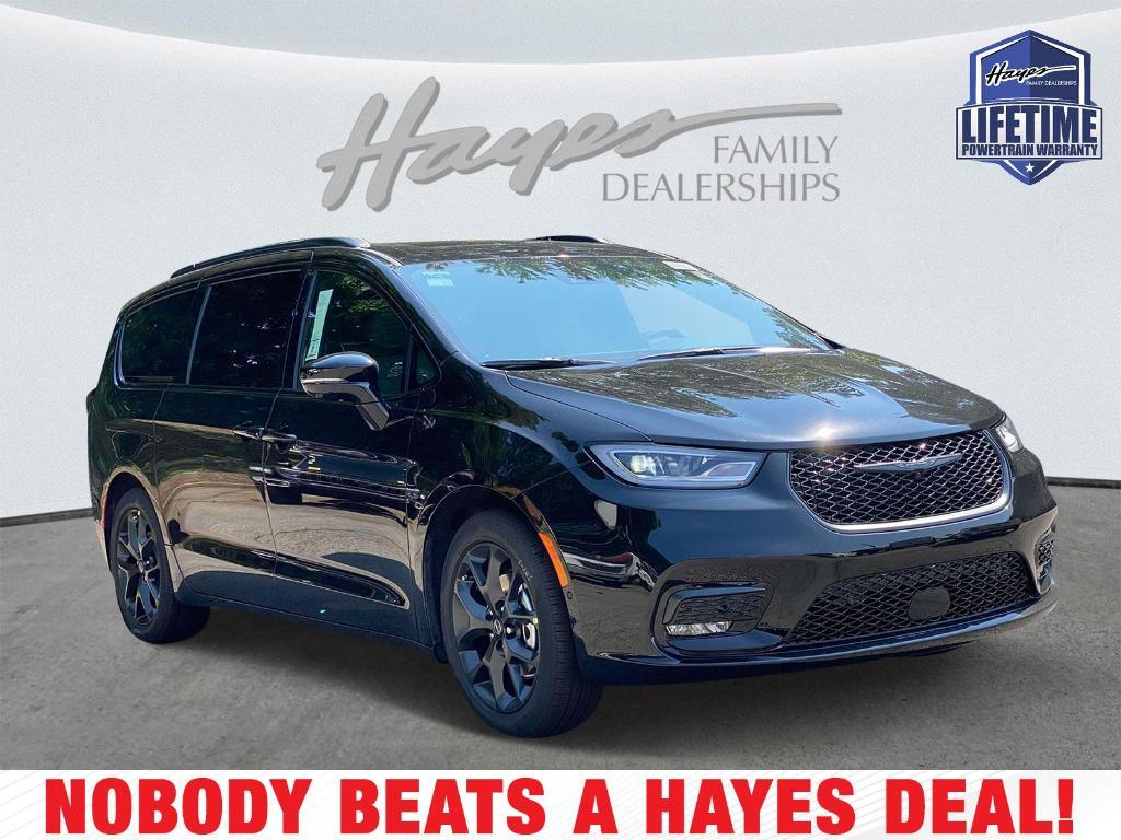 new 2025 Chrysler Pacifica car, priced at $48,738