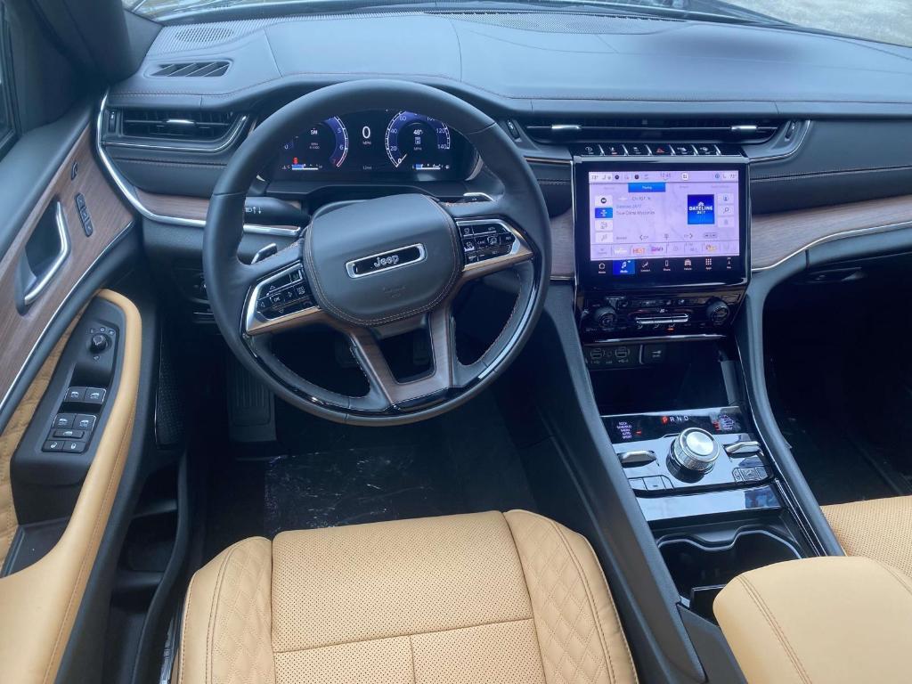 new 2025 Jeep Grand Cherokee car, priced at $58,907