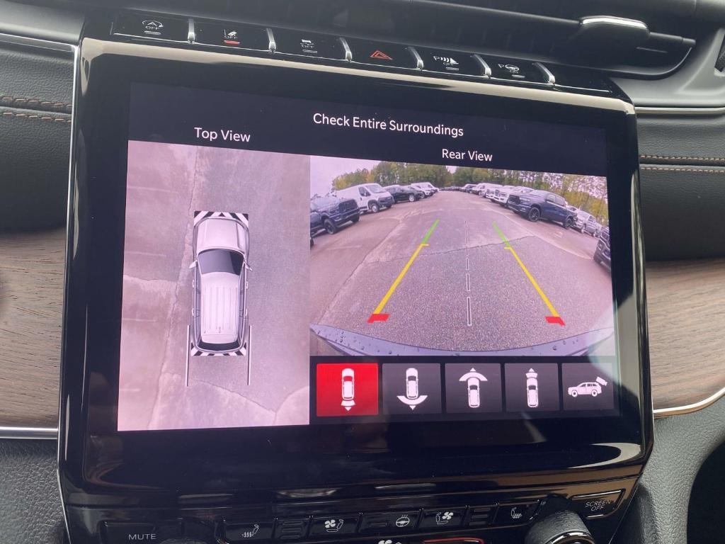 new 2025 Jeep Grand Cherokee car, priced at $58,907