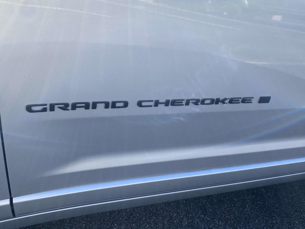 used 2024 Jeep Grand Cherokee car, priced at $48,797