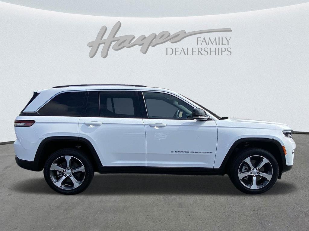 used 2022 Jeep Grand Cherokee 4xe car, priced at $31,500