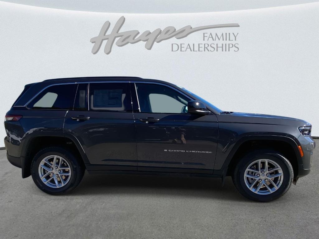 new 2025 Jeep Grand Cherokee car, priced at $40,213
