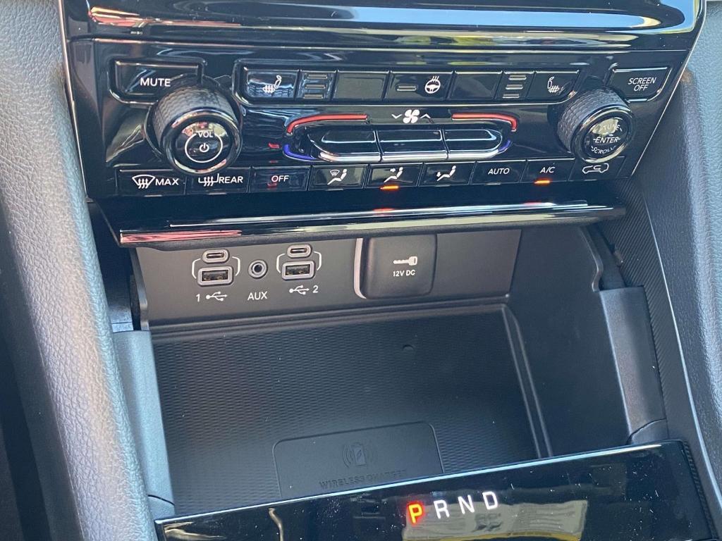 new 2025 Jeep Grand Cherokee car, priced at $40,213