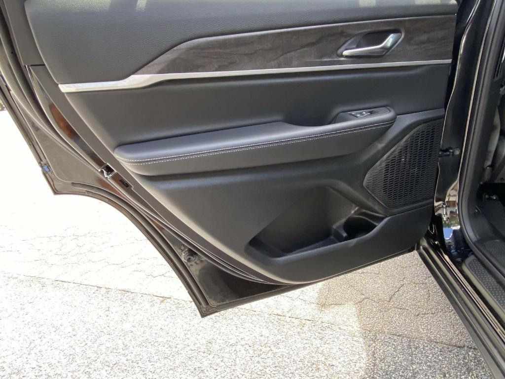 new 2025 Jeep Grand Cherokee L car, priced at $48,293