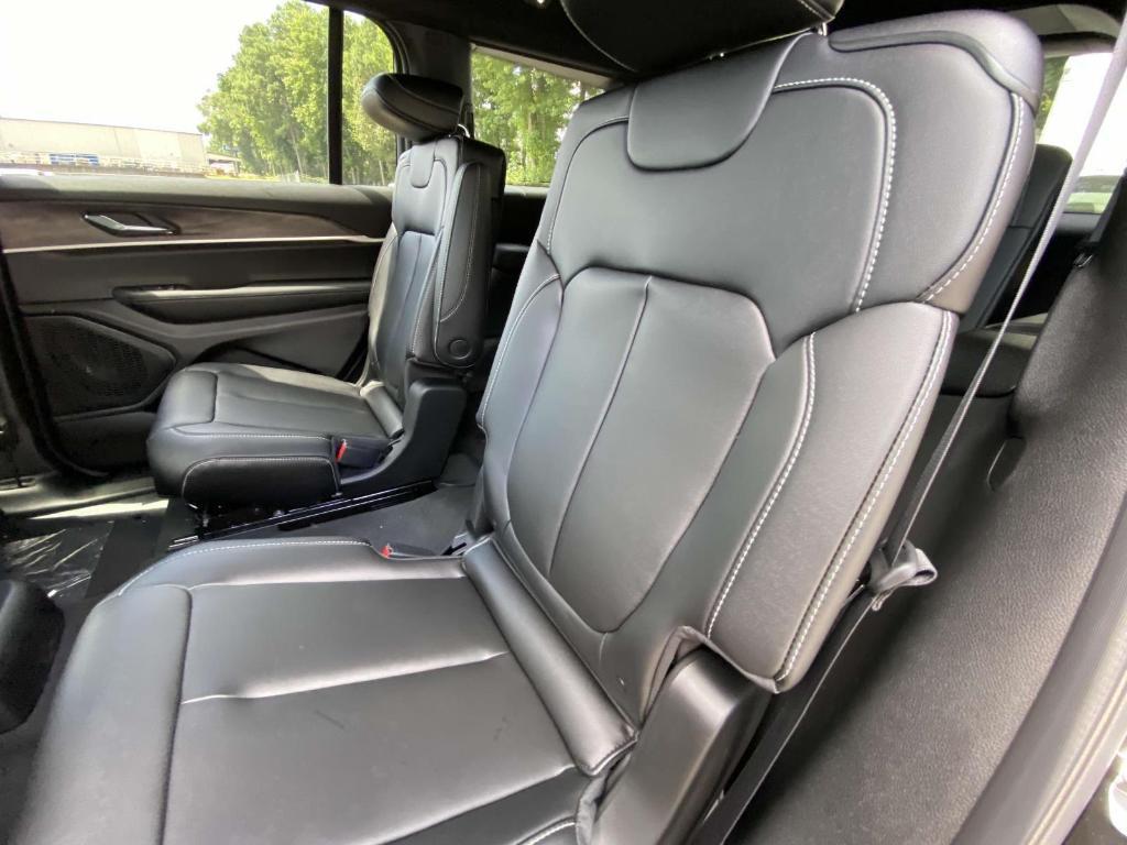 new 2025 Jeep Grand Cherokee L car, priced at $48,293