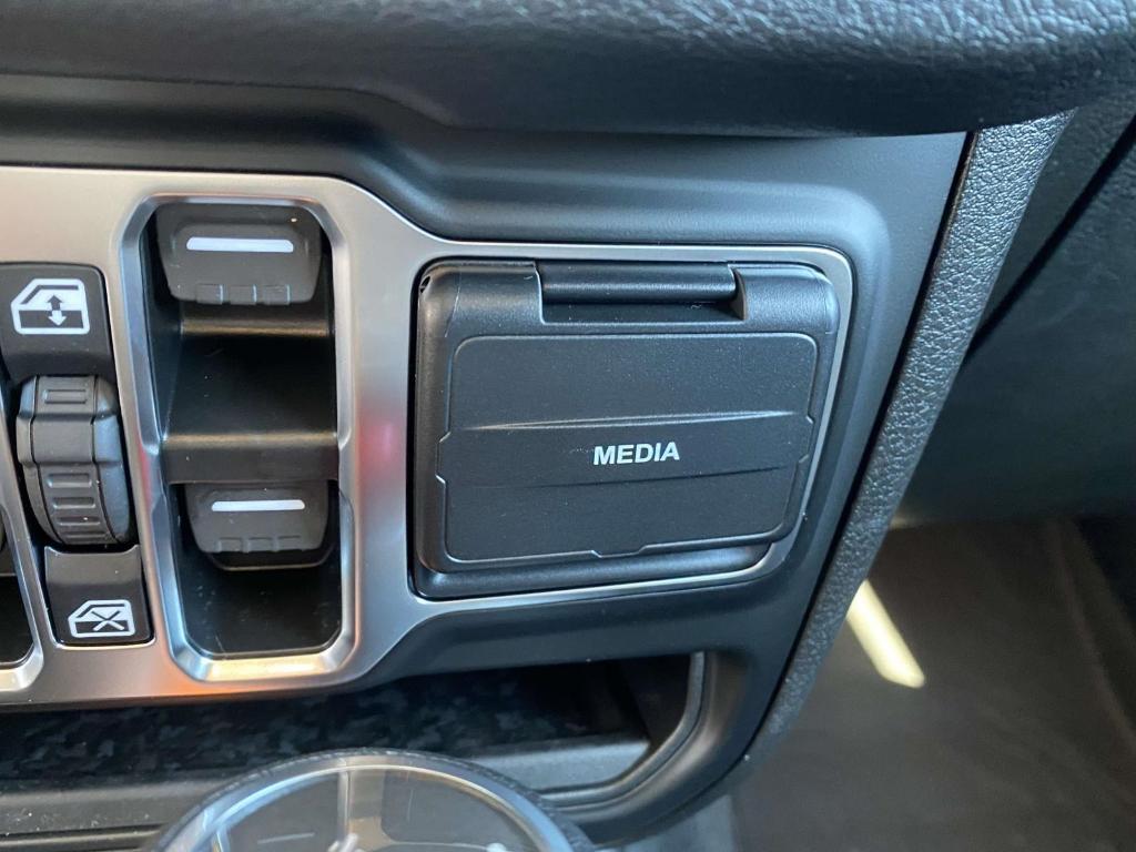 new 2026 Jeep Wrangler car, priced at $42,171