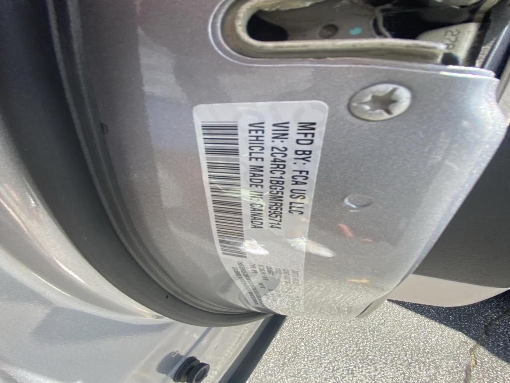 used 2021 Chrysler Pacifica car, priced at $18,999