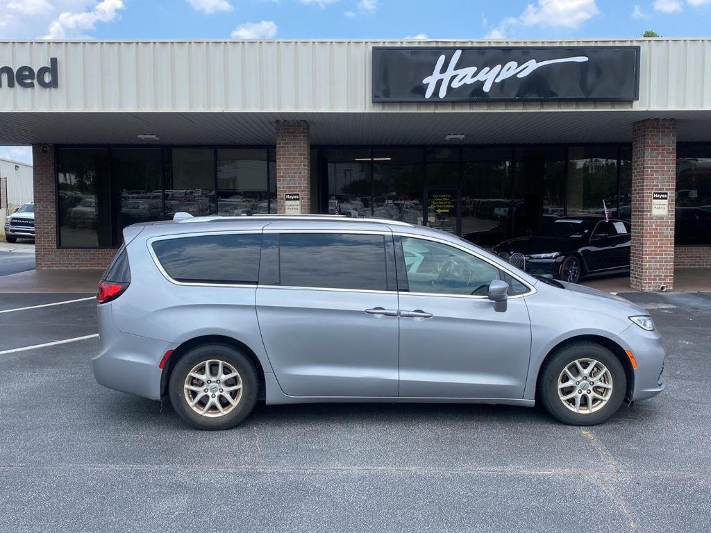 used 2021 Chrysler Pacifica car, priced at $19,231