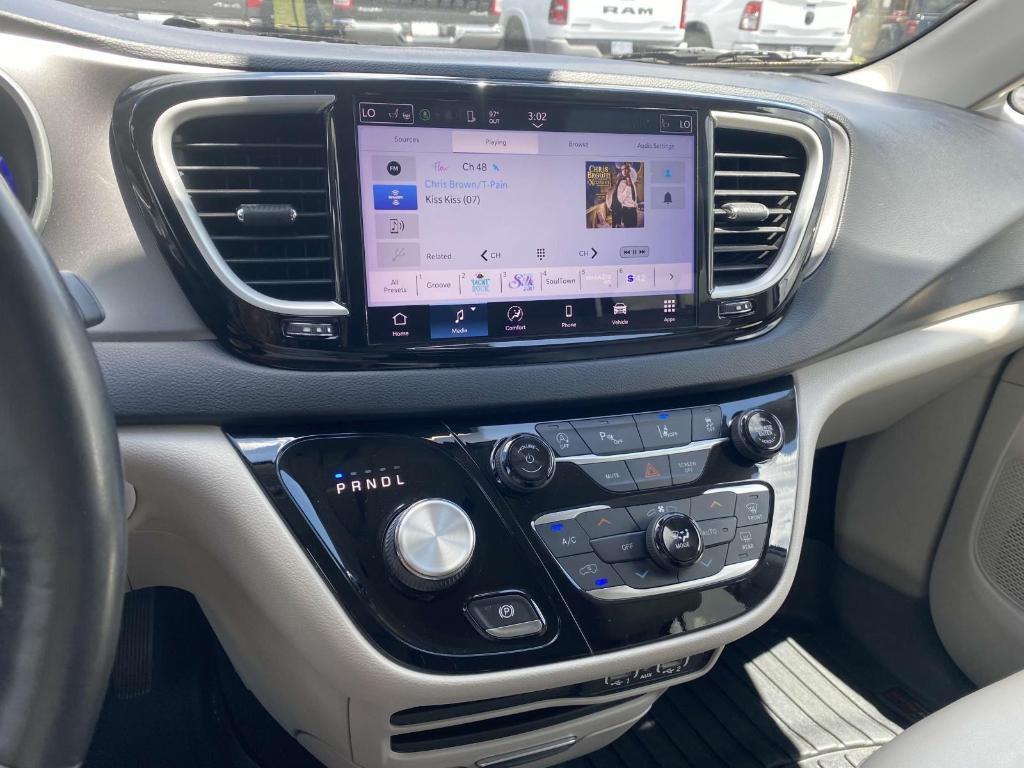 used 2021 Chrysler Pacifica car, priced at $18,999