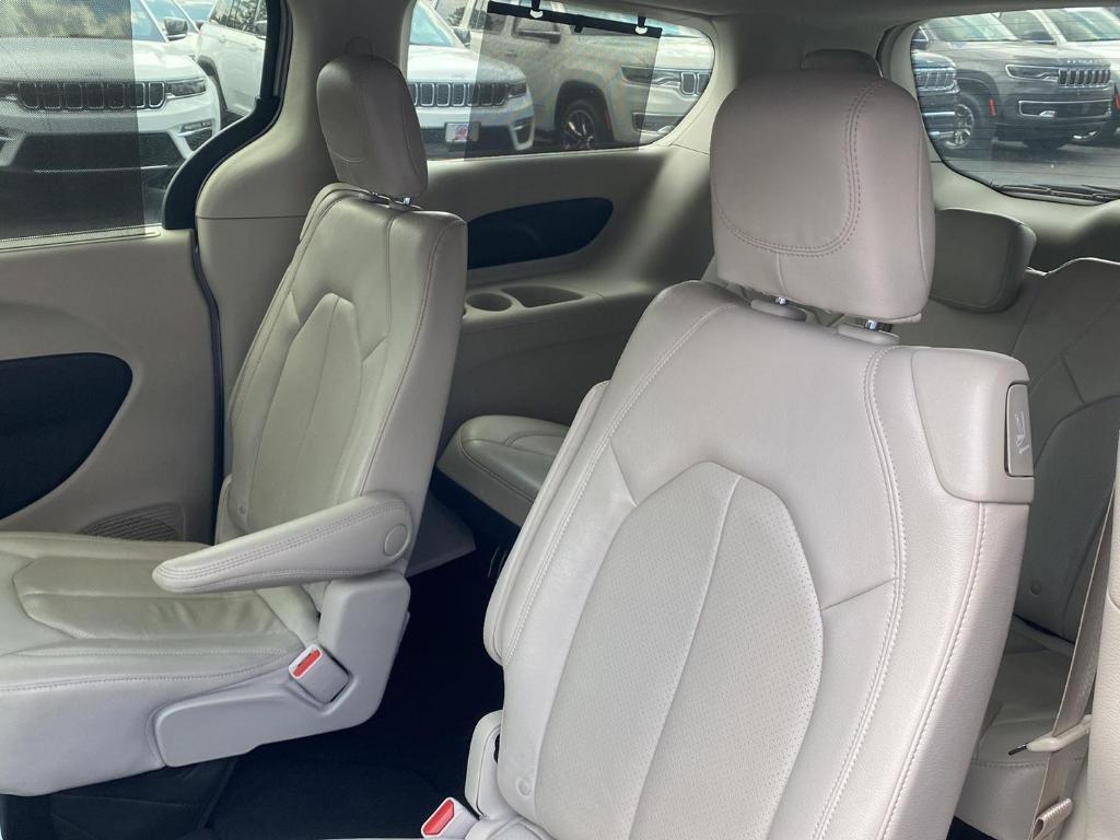 used 2021 Chrysler Pacifica car, priced at $19,231