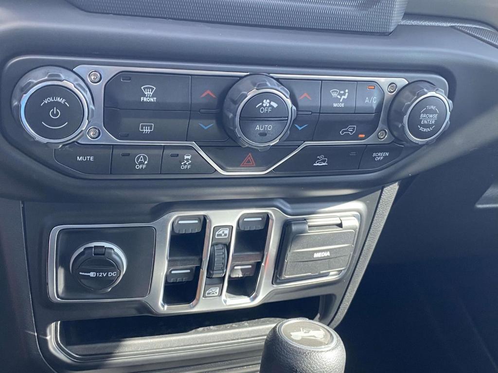 used 2021 Jeep Wrangler Unlimited car, priced at $27,912