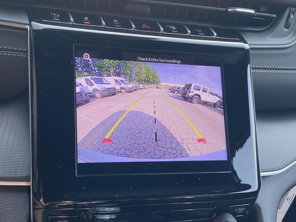 new 2025 Jeep Grand Cherokee car, priced at $34,268