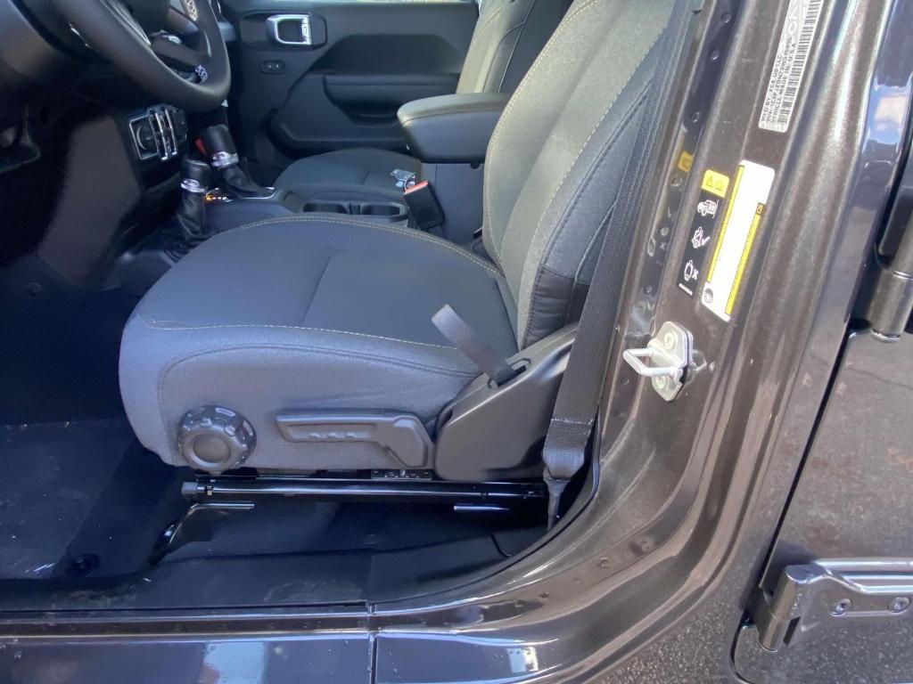 new 2025 Jeep Wrangler car, priced at $39,897