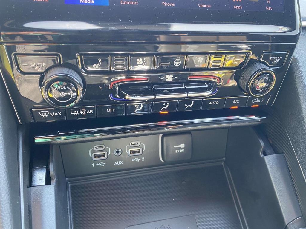 new 2025 Jeep Grand Cherokee car, priced at $49,553