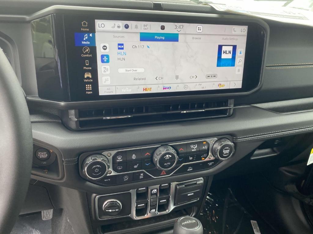 new 2025 Jeep Gladiator car, priced at $44,828