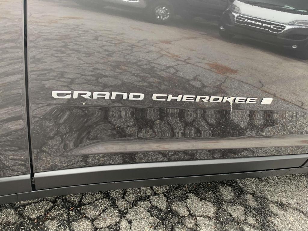 new 2024 Jeep Grand Cherokee L car, priced at $43,697