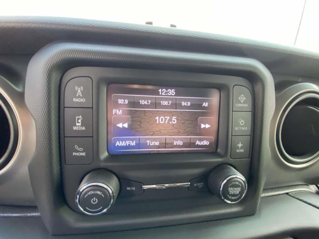 used 2021 Jeep Gladiator car, priced at $23,354