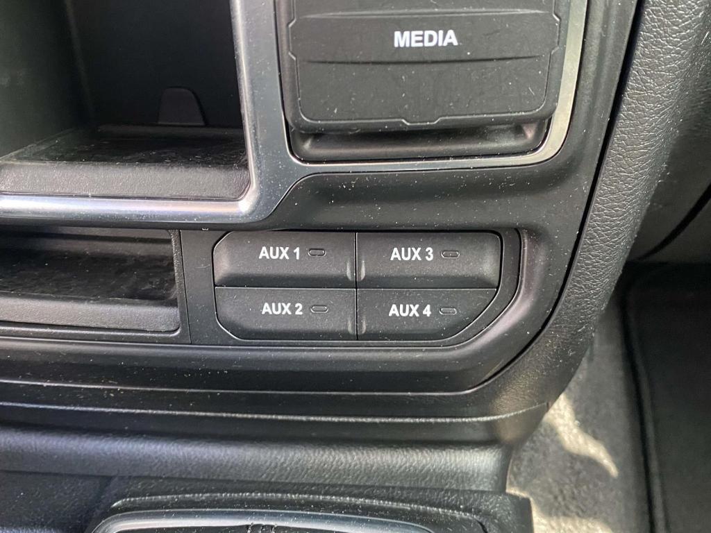 used 2021 Jeep Gladiator car, priced at $23,354