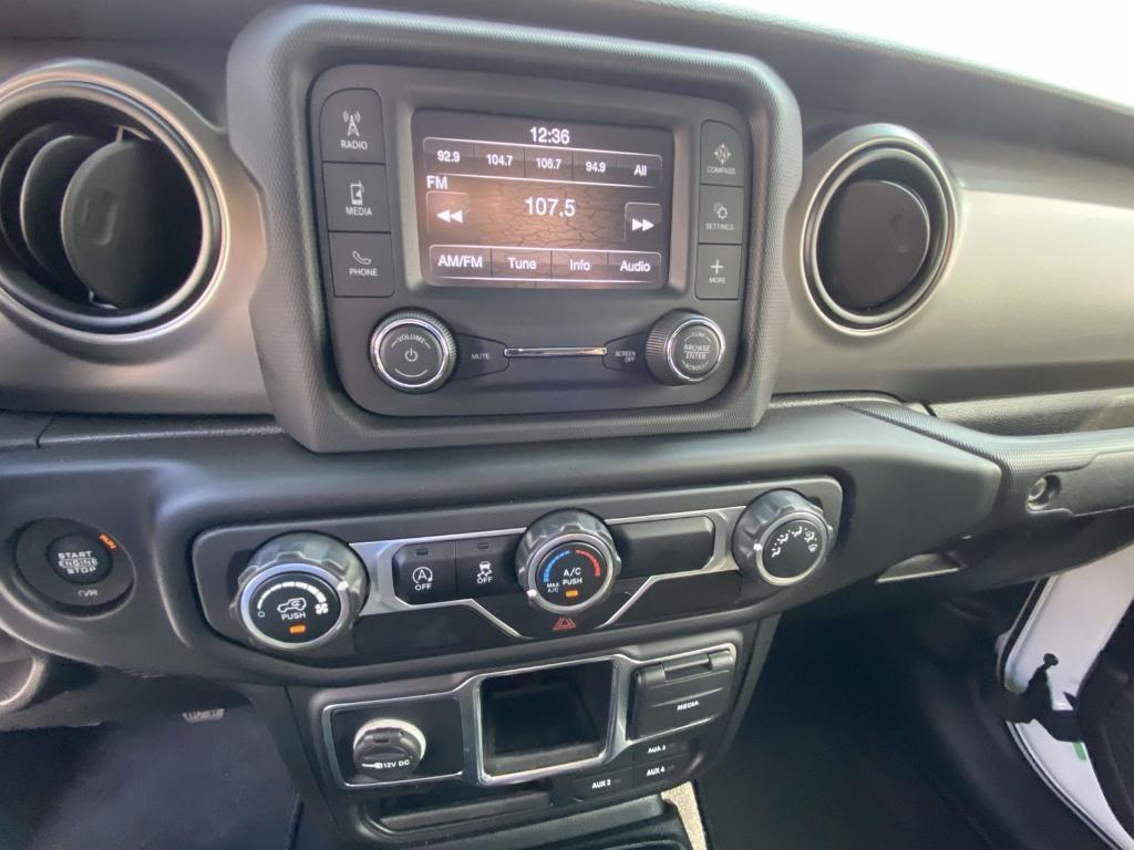 used 2021 Jeep Gladiator car, priced at $23,354