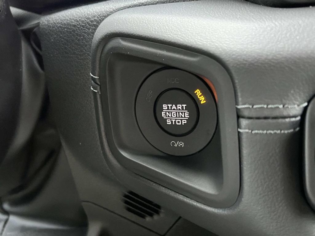new 2025 Jeep Wrangler car, priced at $54,013