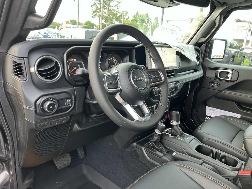 new 2025 Jeep Wrangler car, priced at $54,013