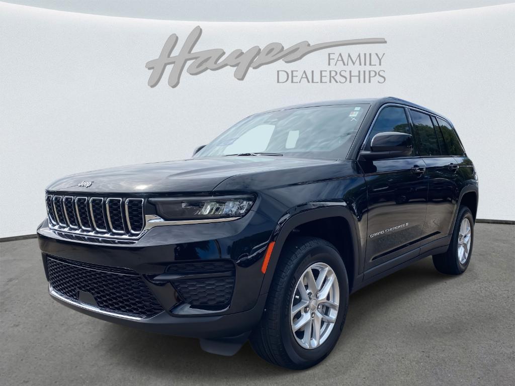 new 2025 Jeep Grand Cherokee car, priced at $38,214