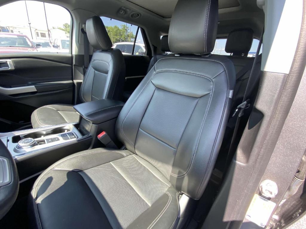 used 2022 Ford Explorer car, priced at $31,456
